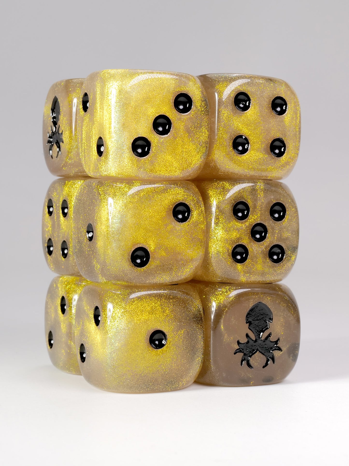 Hedge Witch 16mm gold d6 pips with black ink for warhammer dice 40k by Kraken Dice