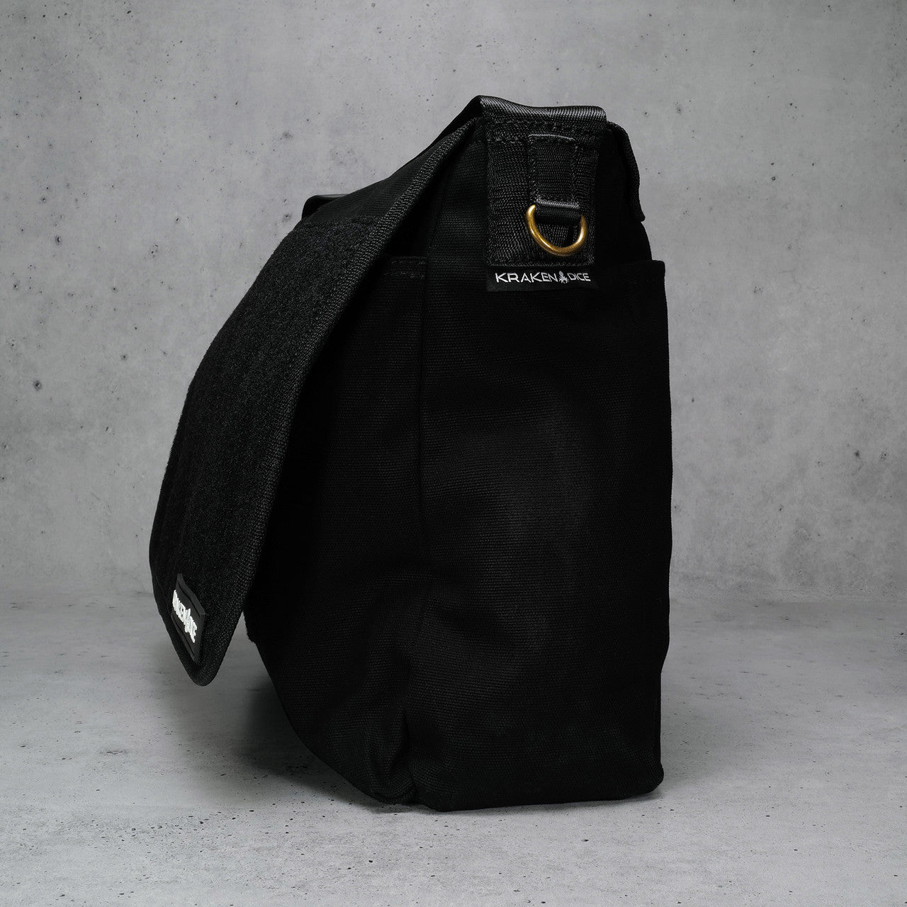 Kraken Dice Messenger Bag Medium