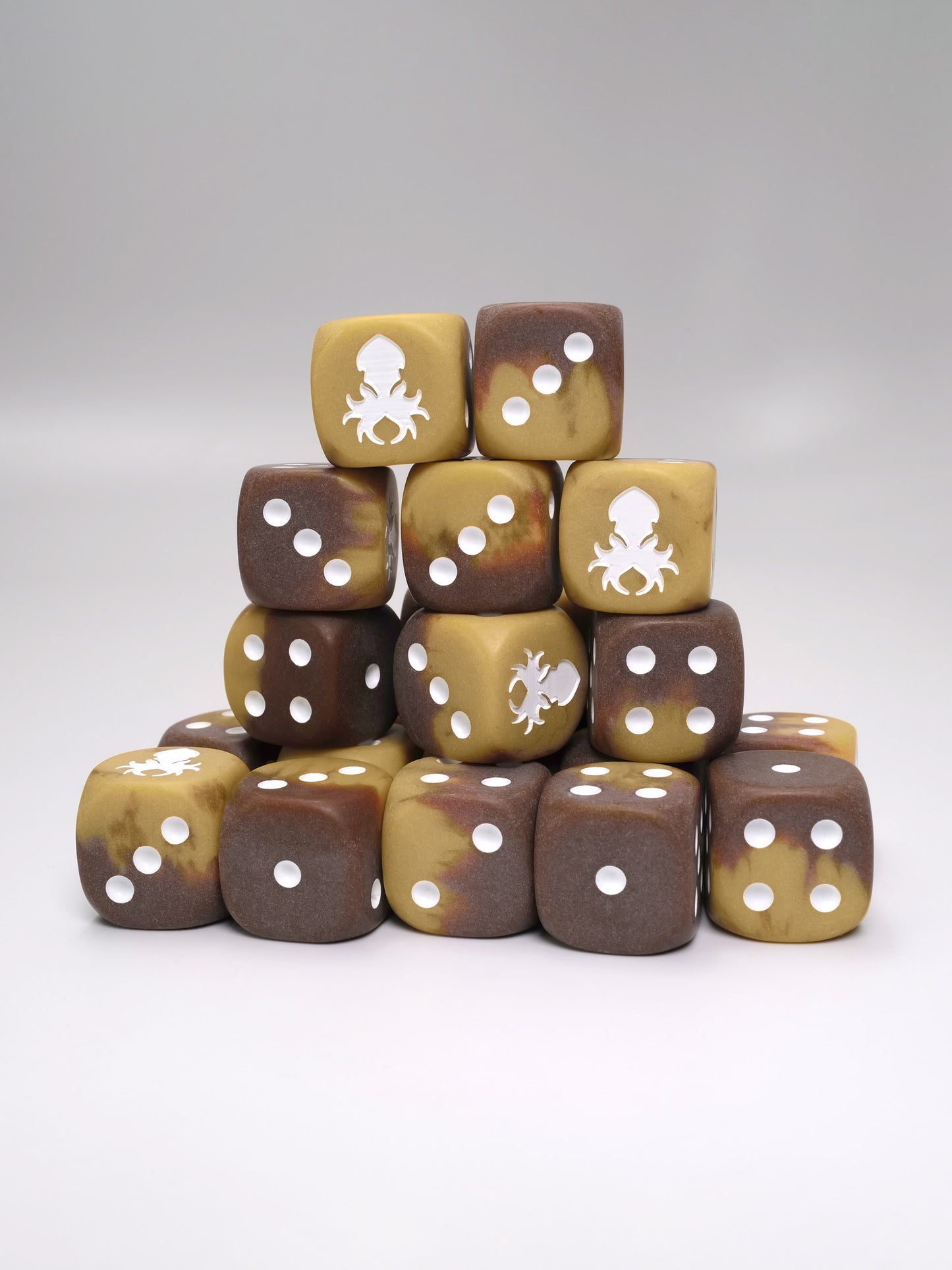 Mocha Drizzle D6 with Pips Dice Set