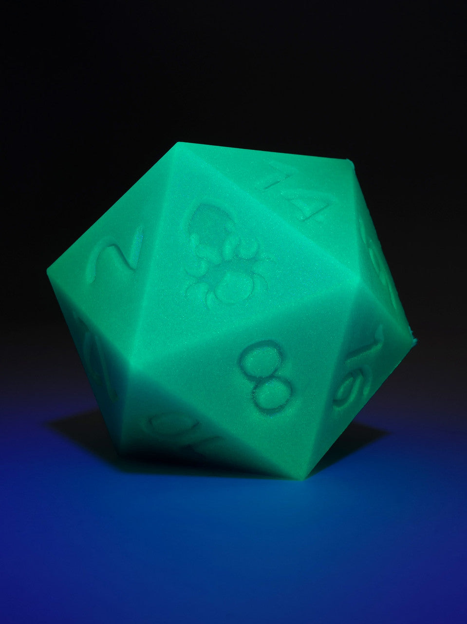 RAW 55mm Glow in the Dark Blue D20
