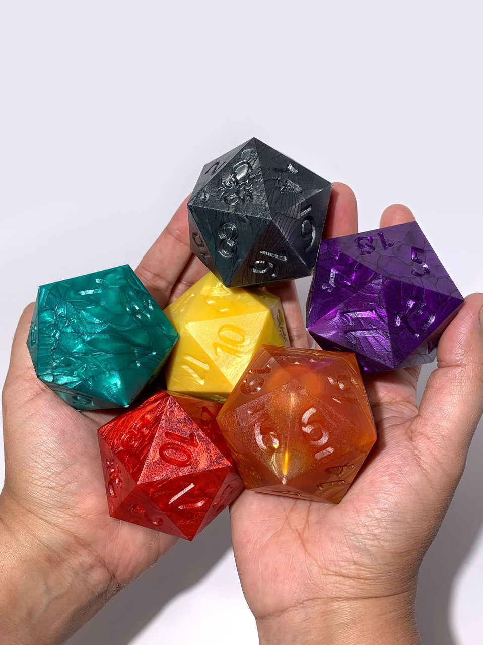 RAW 55mm Glow in the Dark Purple D20