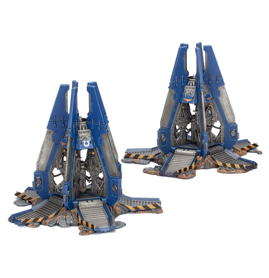 Warhammer 40K: Space Marines Drop Pods