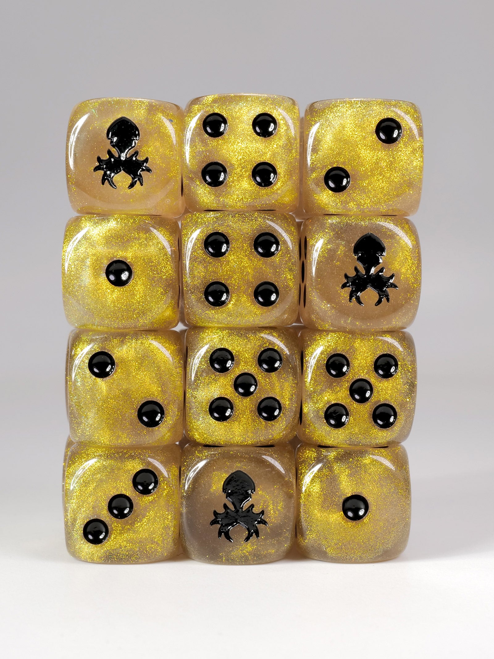 Hedge Witch 12mm gold d6 pips with black ink for war hammer dice 40k by Kraken Dice