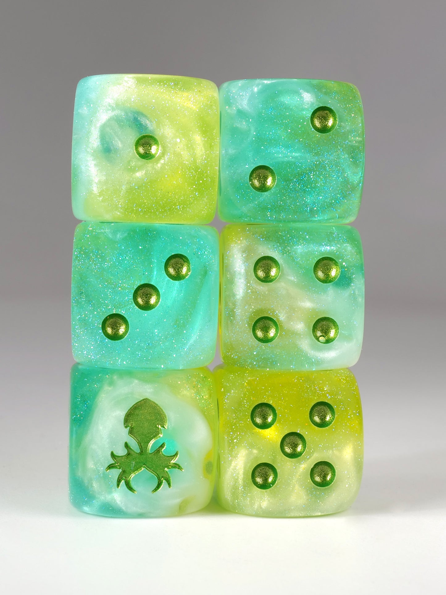 Ostara D6 Pips 12pc Dice Set - 16mm