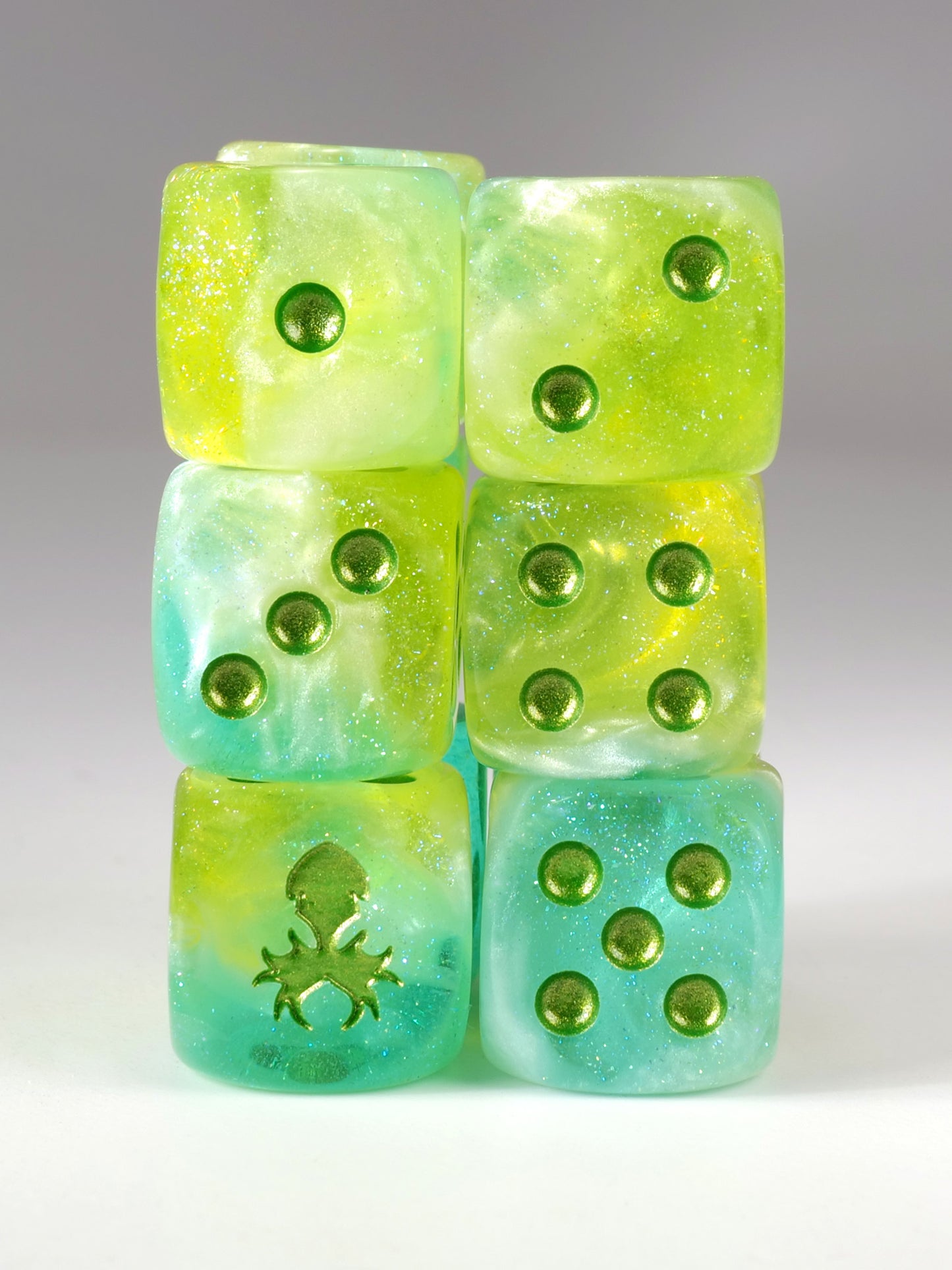 Ostara D6 Pips 12pc Dice Set - 12mm