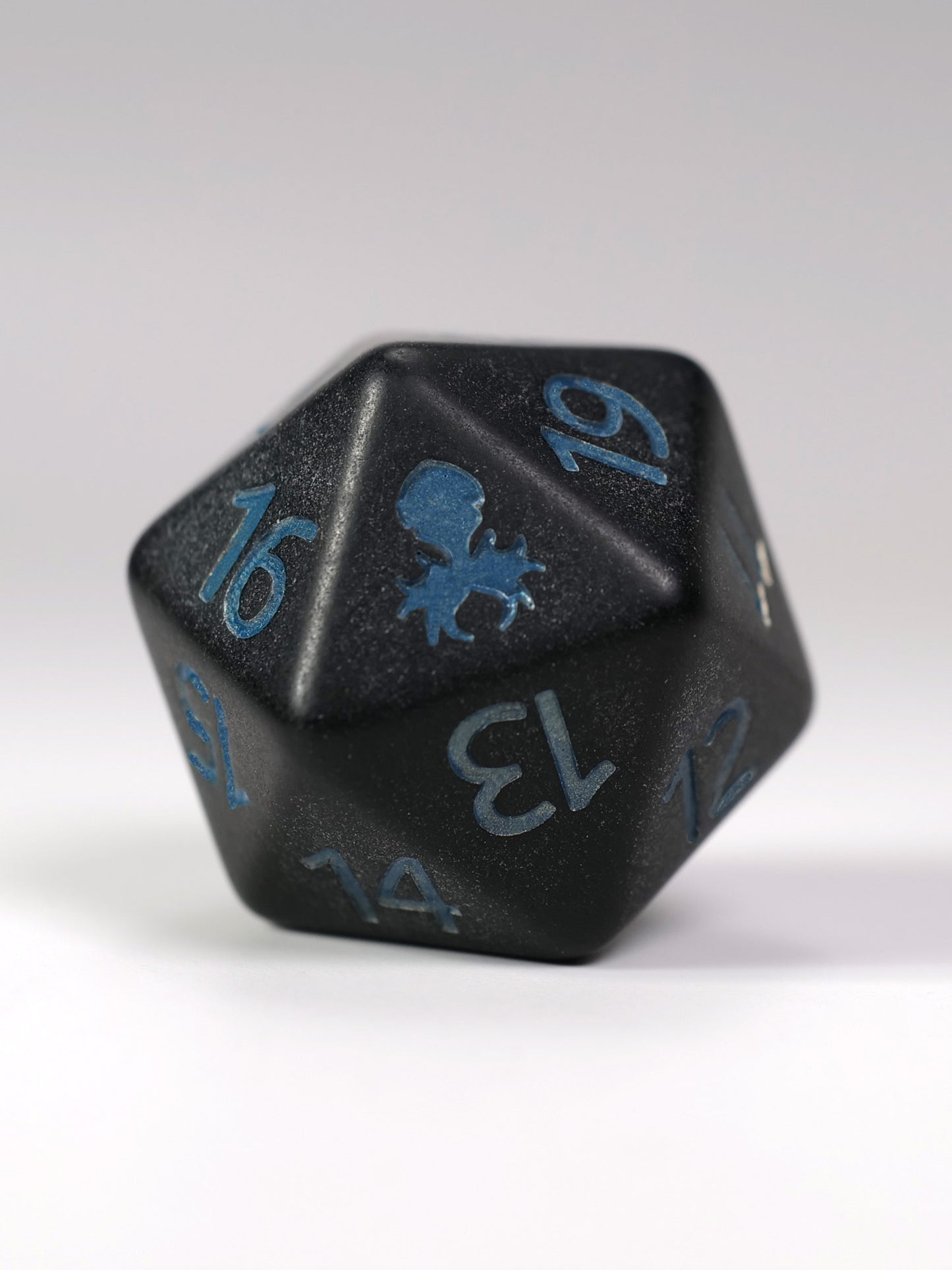 Slate: Blue Matte Spindown D20