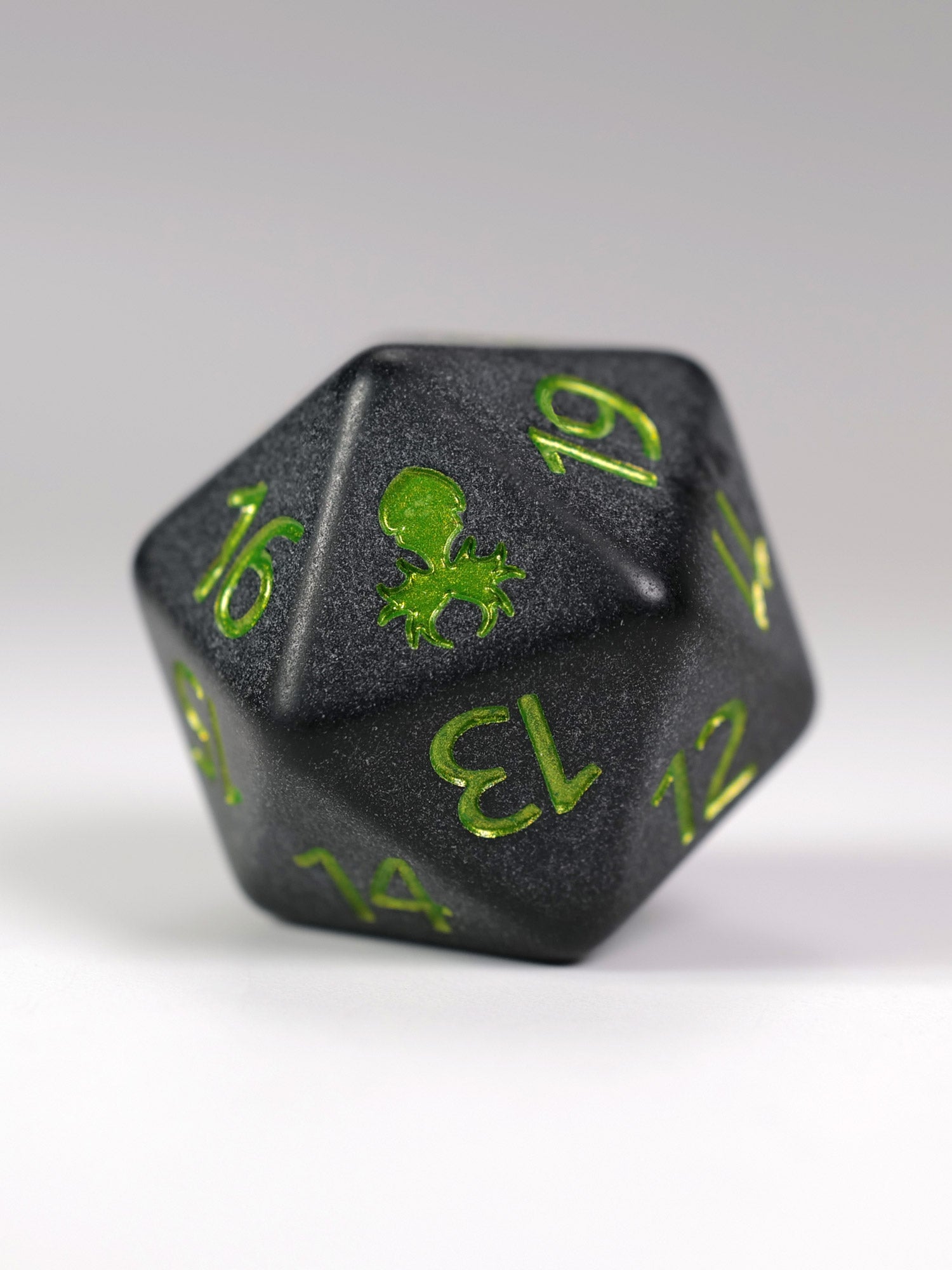 Slate: Green Matte Spindown D20